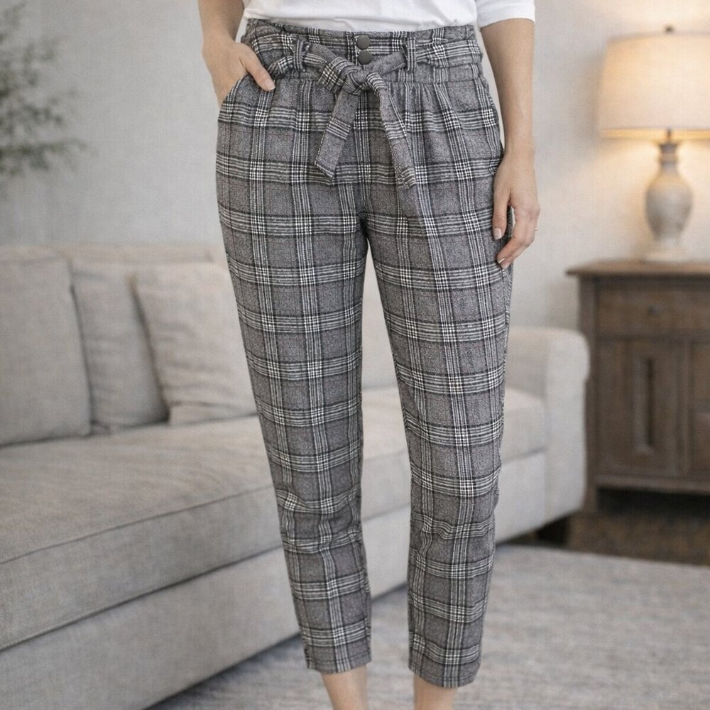 Lira, Size L, White and Black, Plaid Houndstooth patterned, Wool Blend